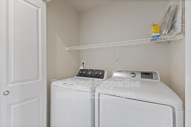 Building Photo - 13086 SW Aubergine Ter