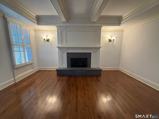 Building Photo - 59 Crescent Rd