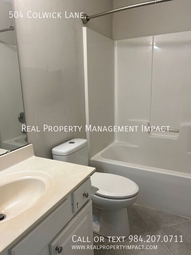 Building Photo - 504 Colwick Ln