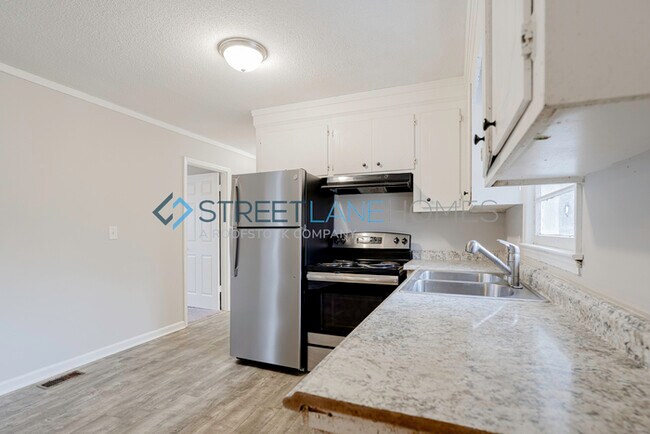 Building Photo - 123 Knowlandwood Cir