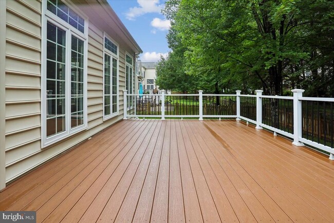 Building Photo - 42855 Chatelain Cir