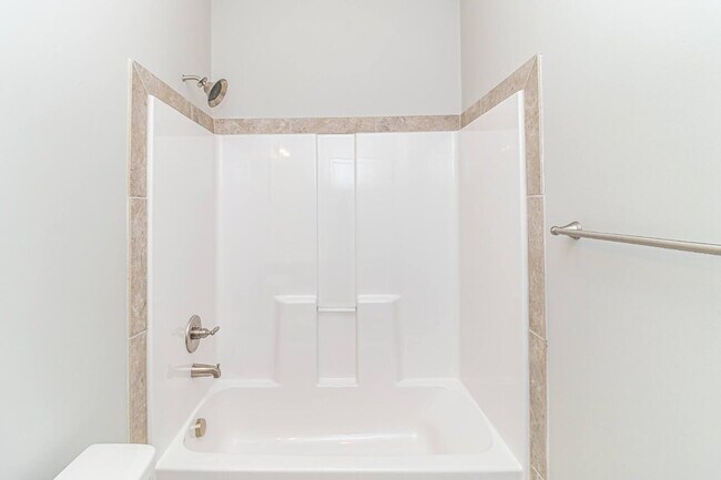 Building Photo - STUNNING & SPACIOUS! GANDER LAKE 4 BR | 3 BA IN PIKEVILLE SCHOOL DISTRICT *LAWN CARE INCLUDED!*