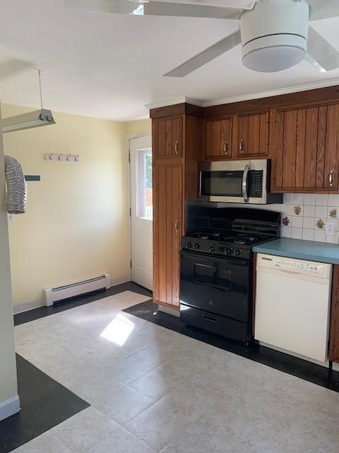 Building Photo - 69 Dorr Ave