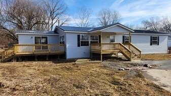 Building Photo - 433 N Crotty Ln