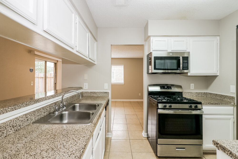 Building Photo - 19523 Elmtree Estates Dr