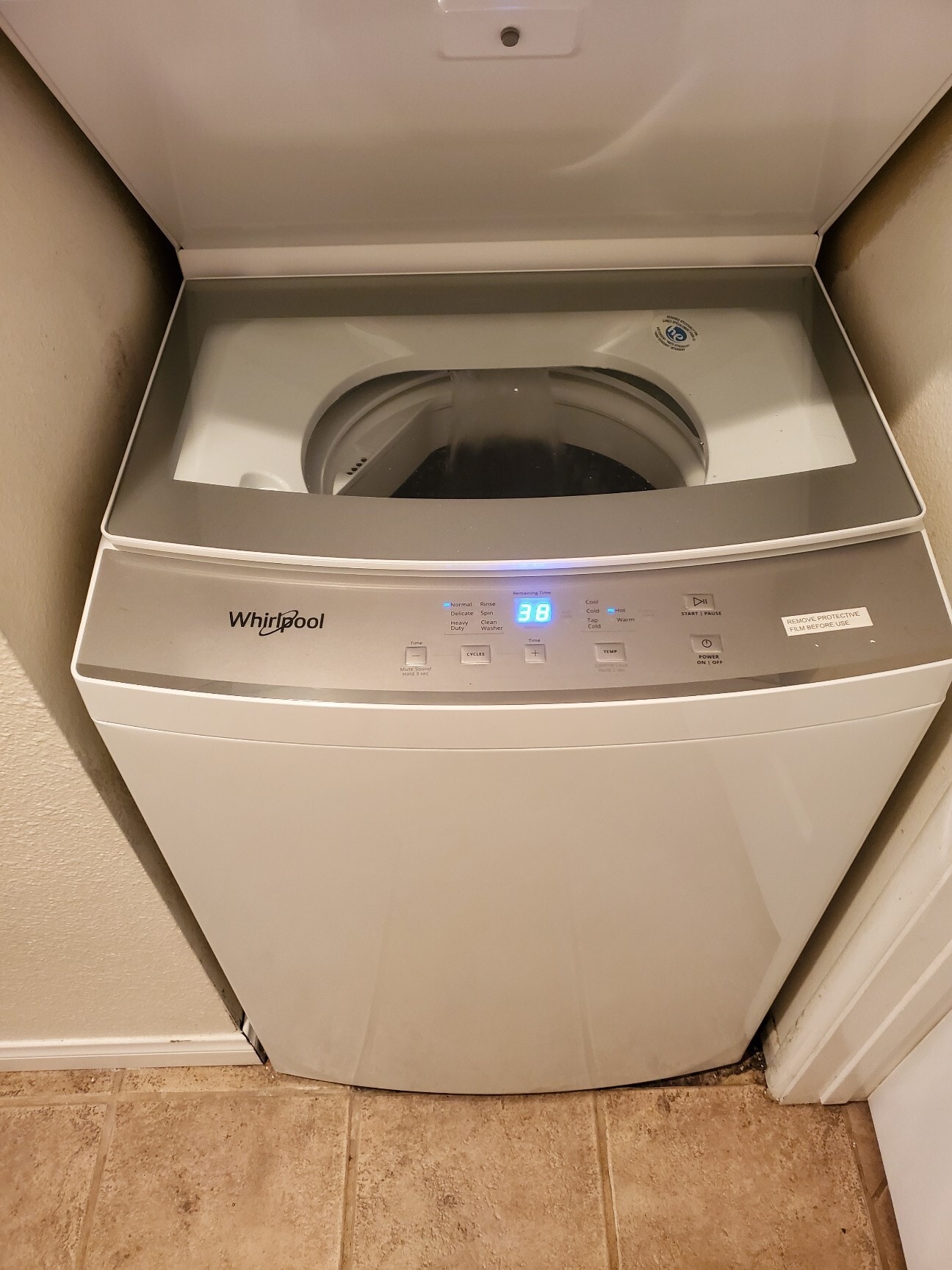 In unit washer/dryer - 4425 Kansas St
