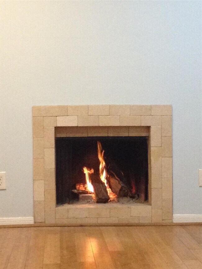 Building Photo - 1601 S Shepherd Dr