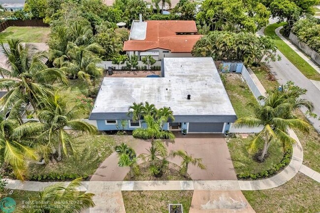 Building Photo - 1398 NW 14th Ct