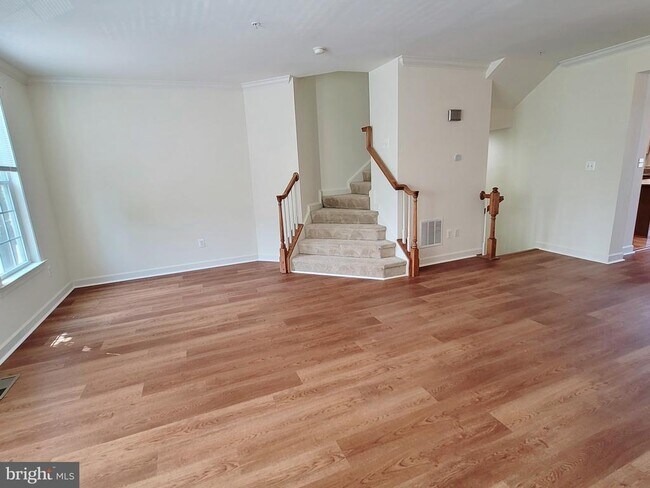 Building Photo - 4066 Finsbury Lane