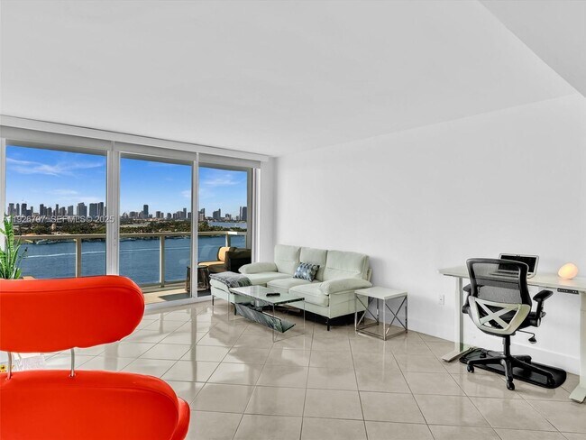 Building Photo - 650 West Ave