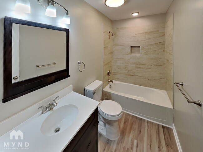 Building Photo - 218 Aspen Dr