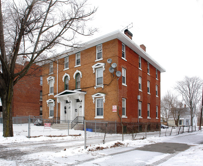 Building Photo - 468-470 Wethersfield Ave