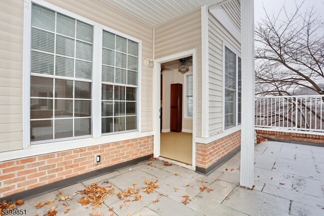 Building Photo - 6107 Brookhaven Court