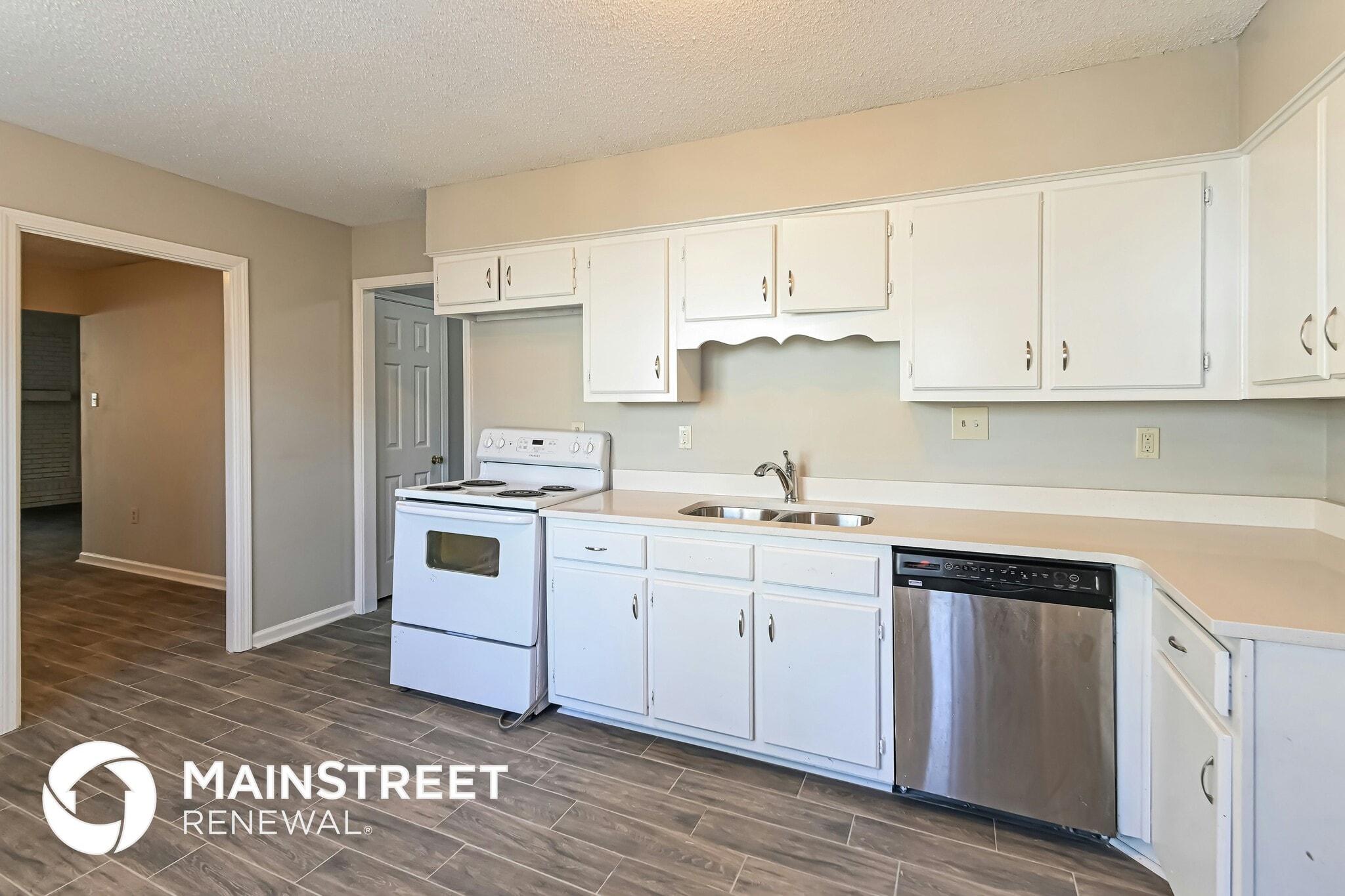 Building Photo - 4495 Bonnie Brae Dr