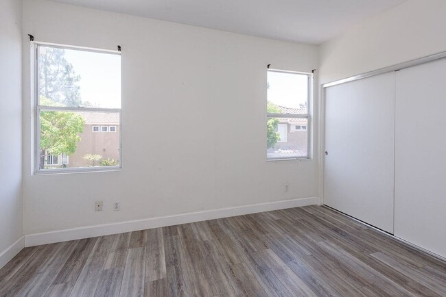 Building Photo - Quiet Carmel Valley Condo For Rent!
