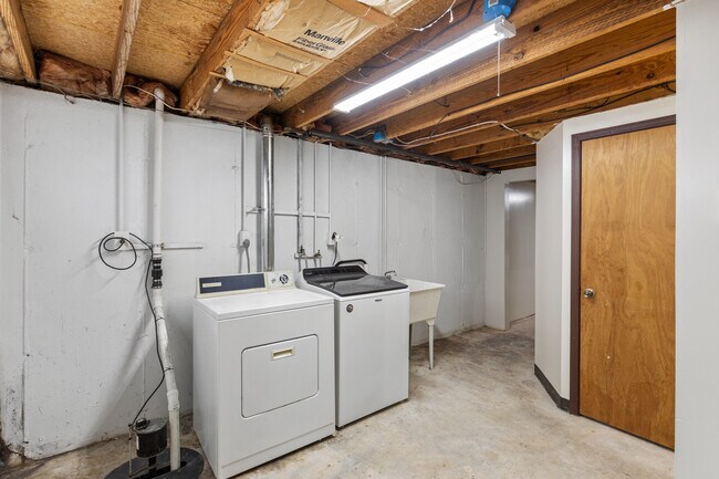 Building Photo - 1309 Trading Post Ln