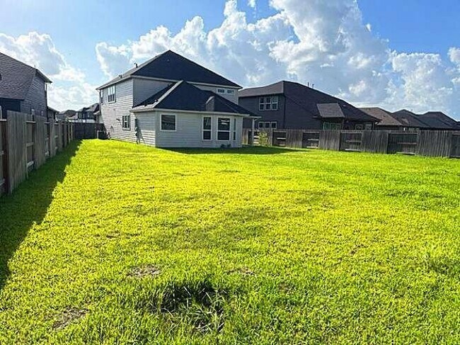 Building Photo - 8475 Harrington Grv Trl