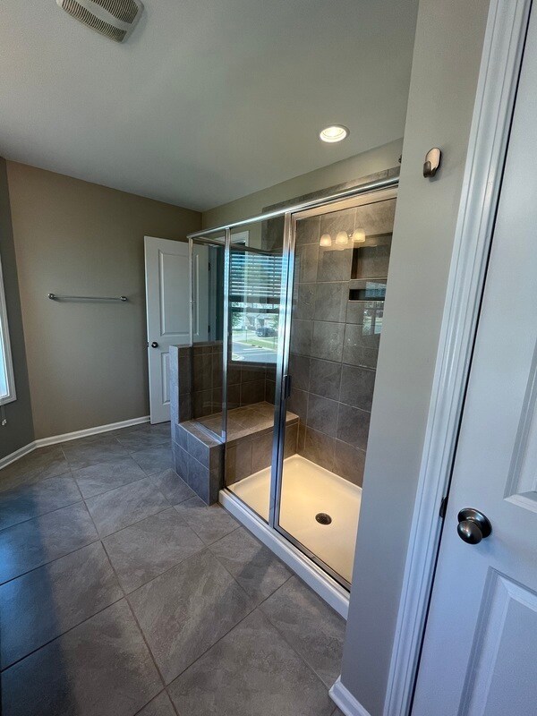 Building Photo - 4959 Harris Woods Blvd