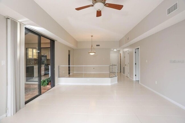 Building Photo - 5319 Myrtle Wood