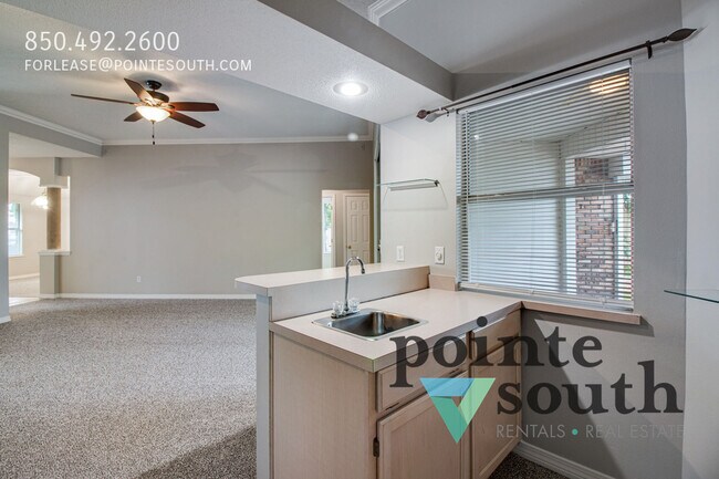 Building Photo - 404 Ridge Wood Cir