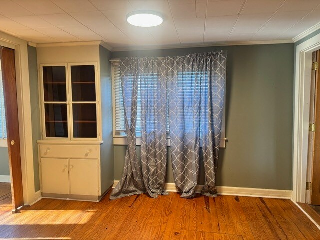 Building Photo - 31 Queen Rd