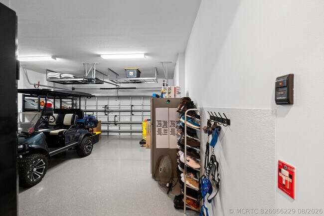 Building Photo - 10454 SW Captiva Dr