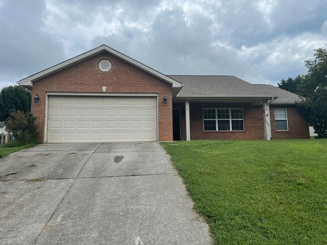 Building Photo - 1039 Willow Creek Cir