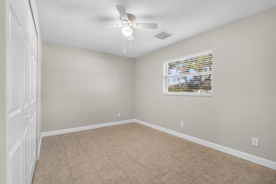 Building Photo - 9318 1st St N