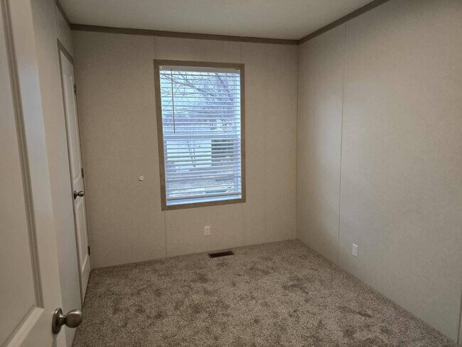 Building Photo - 613 Polk St