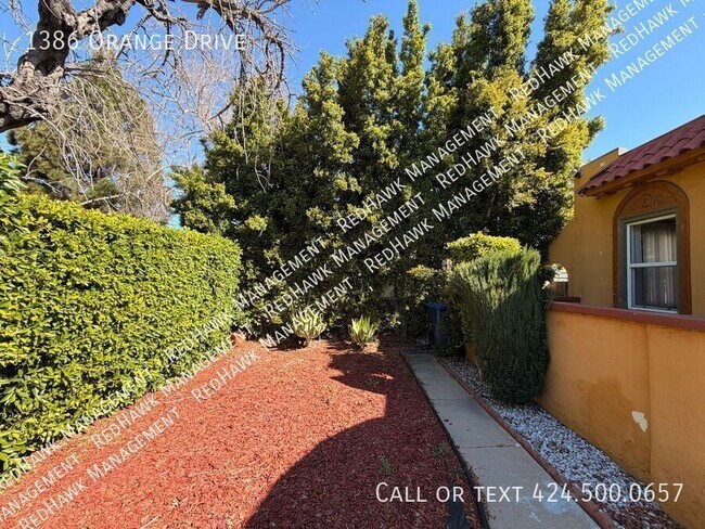 Building Photo - 1386 S Orange Dr