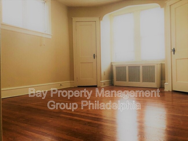 Building Photo - 618 Gerhard St
