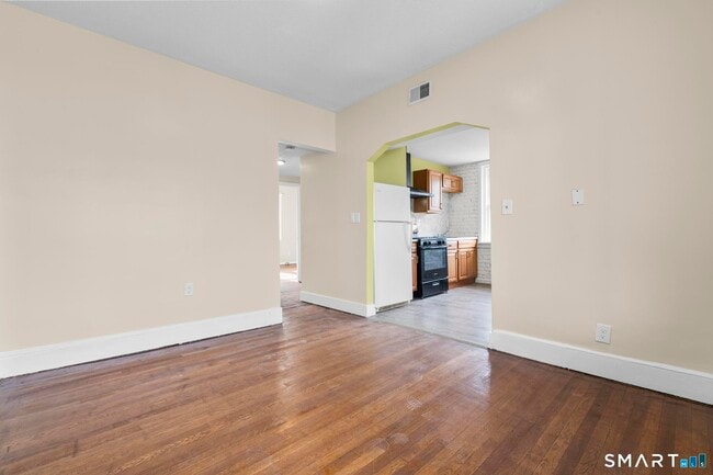 Building Photo - 101 Carlisle St