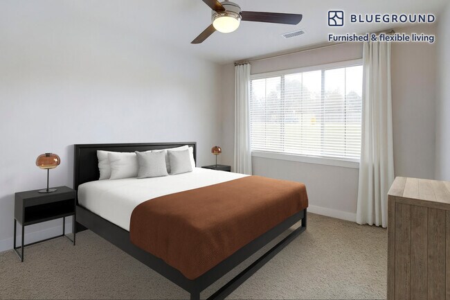 Building Photo - 13195 W Progress Cir