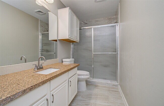 Building Photo - Village Park Drive, Missouri City, TX 77489 - 5 BR 2.5 BA single-family home