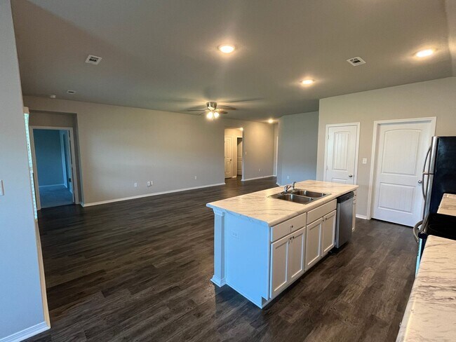 Building Photo - 103 JO Pk Ln
