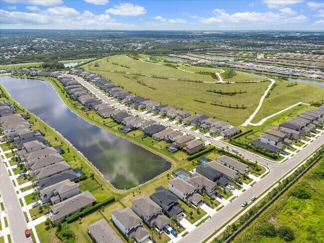 Building Photo - 6326 Grandview Hill Ct