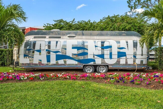 Building Photo - 13833 Behring Ave