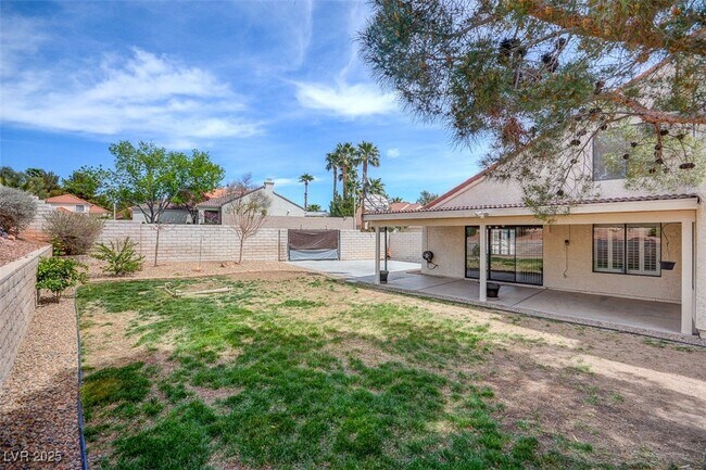 Building Photo - 3229 Canyon Lake Dr