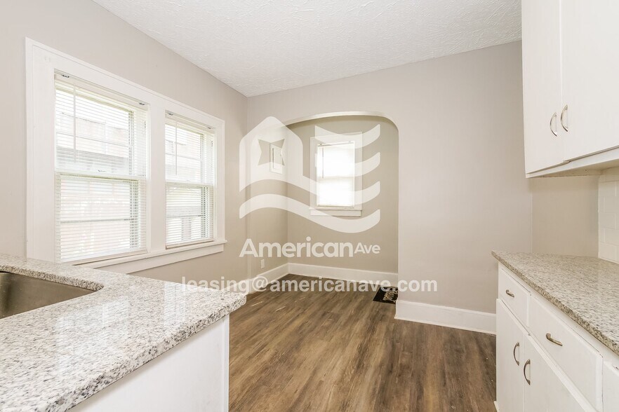 Building Photo - 1607 Military Ave