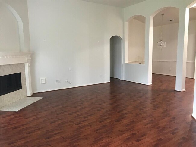 Building Photo - 4715 Schiller Park Ln