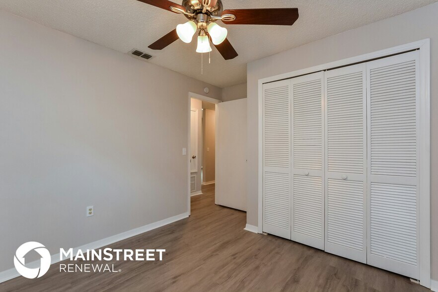 Building Photo - 3028 Winchester Dr