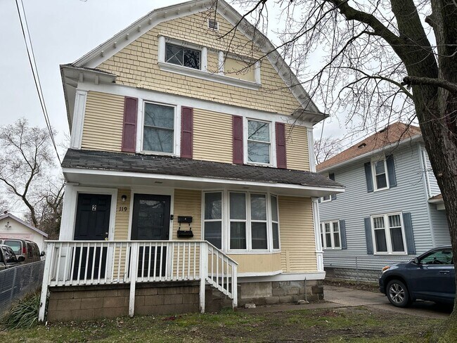 Primary Photo - 119 Sutton St SW