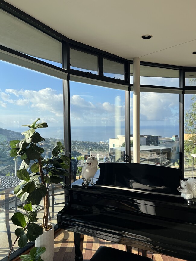 Building Photo - 1445 Bounty Way