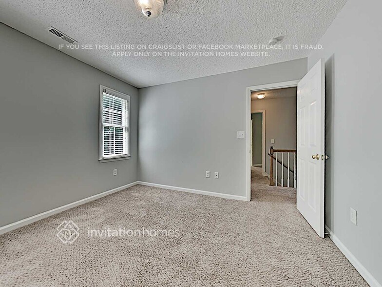 Building Photo - 121 Peach Orchard Dr
