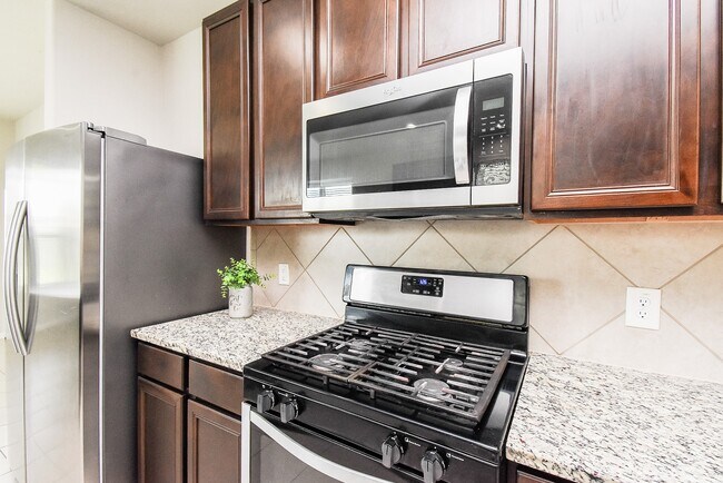 Building Photo - 24914 Alberti Sonata Dr