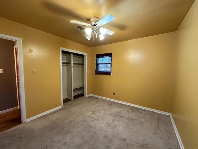 Building Photo - 2908 Jewell Dr