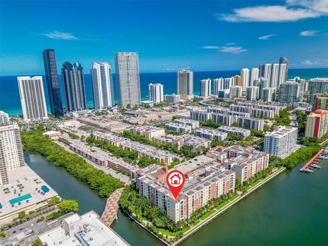 Building Photo - 17150 N Bay Rd