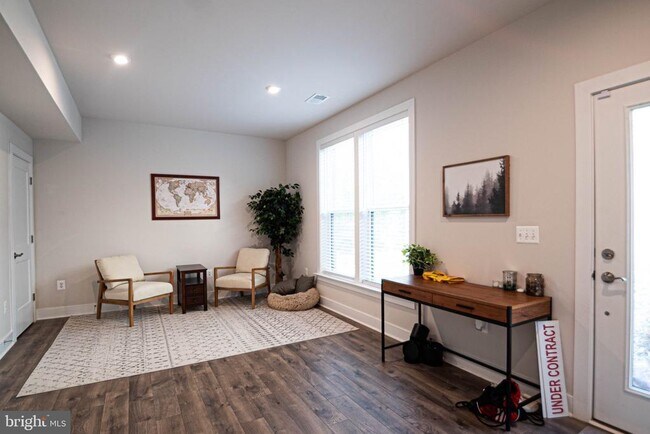 Building Photo - 2453 Liberty Lp