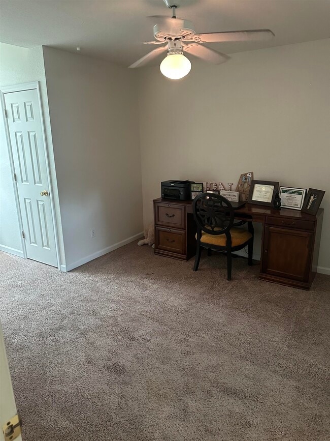 Building Photo - 3140 Camelliawood Cir W