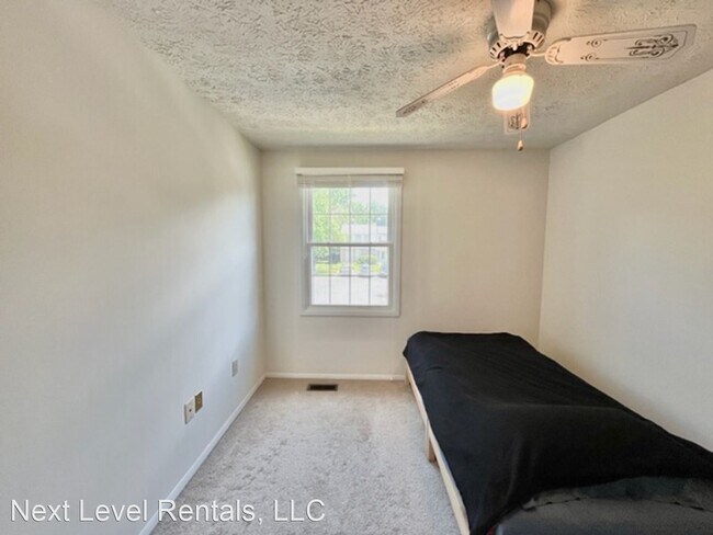 Building Photo - 3 br, 3.5 bath House - 7719 Eagles Head Court